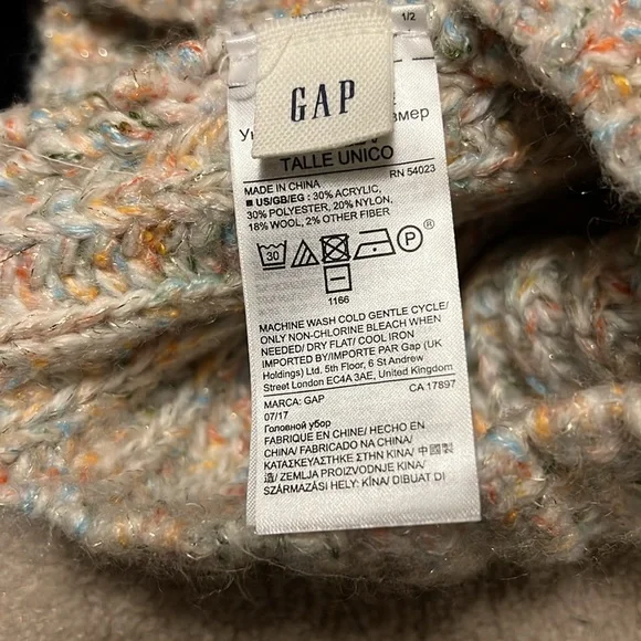 GAP Multi colour Toque - Picture 3 of 3